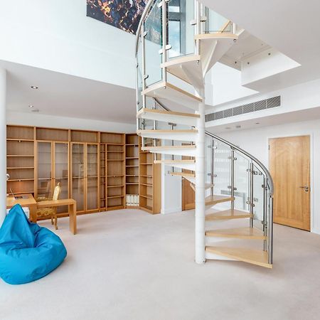 Premium Apartments By Excel Лондон Экстерьер фото