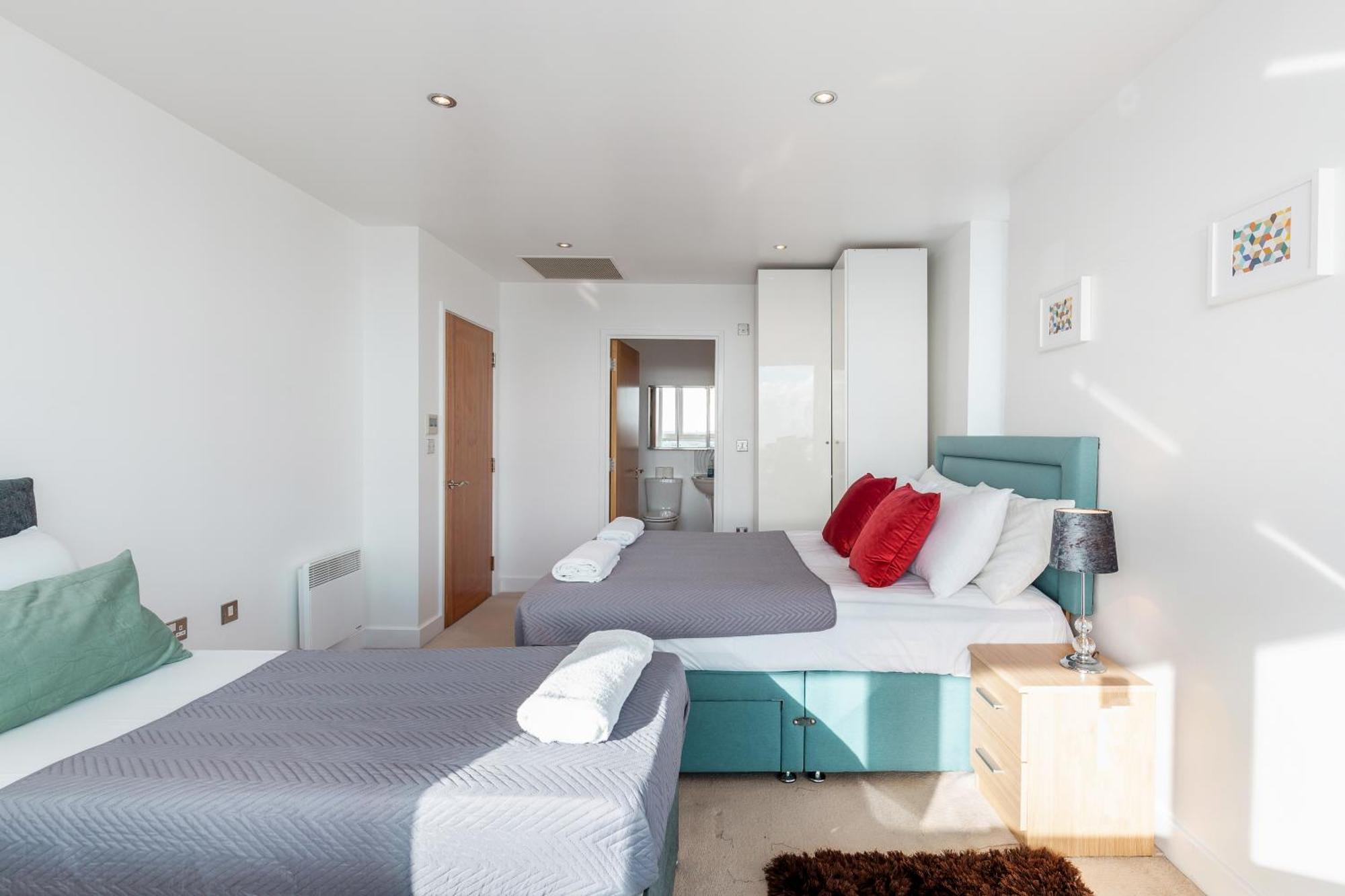 Premium Apartments By Excel Лондон Экстерьер фото
