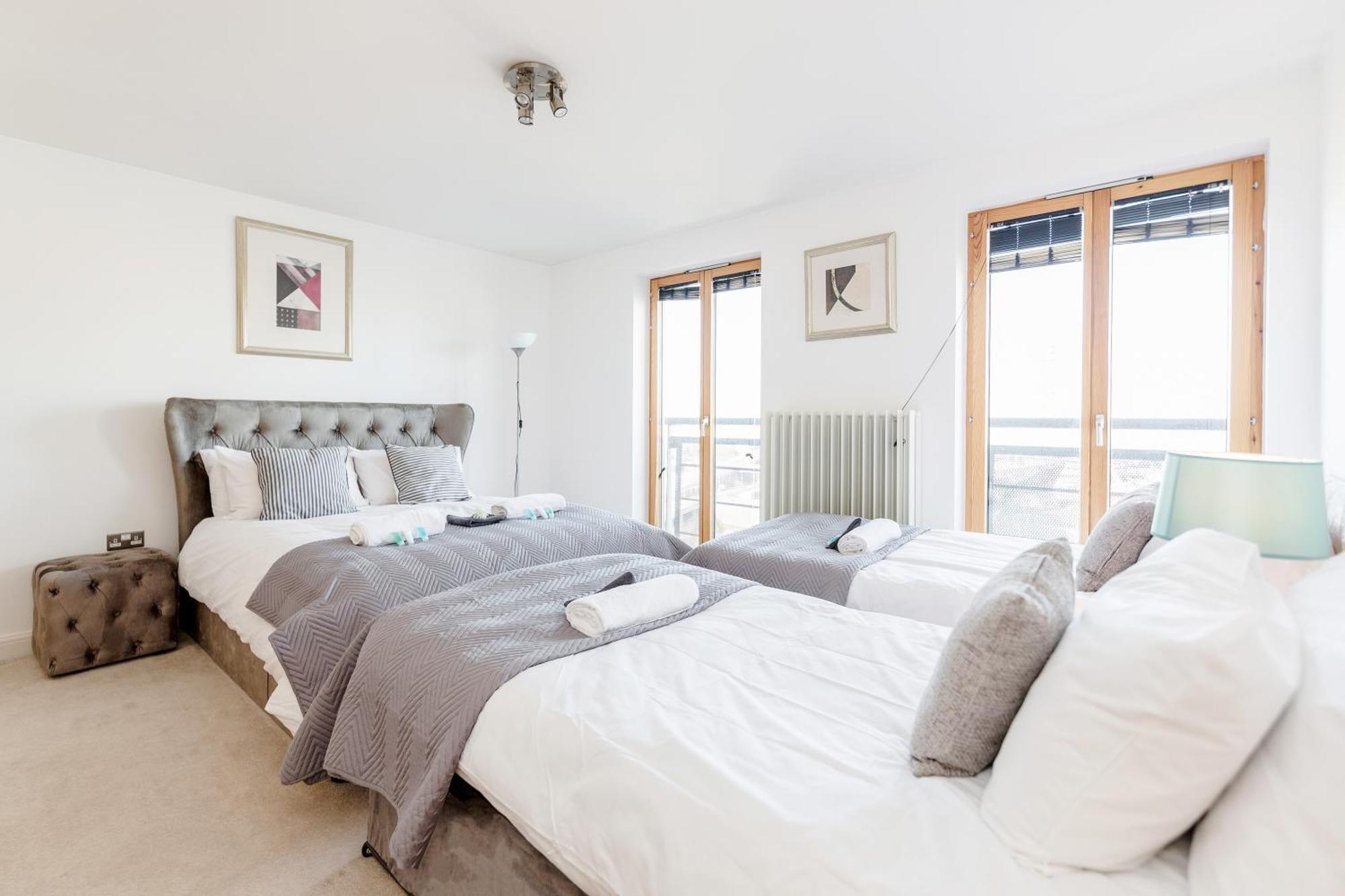 Premium Apartments By Excel Лондон Экстерьер фото