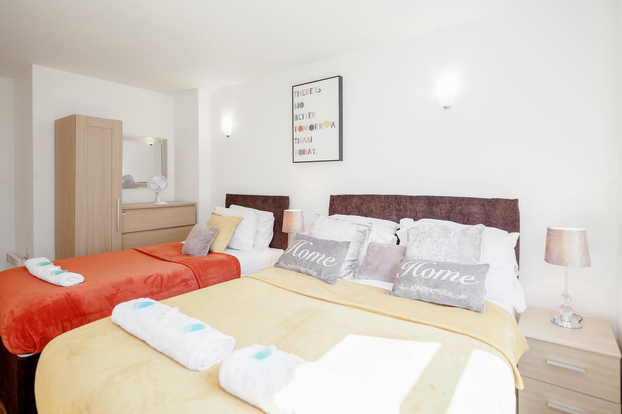 Premium Apartments By Excel Лондон Экстерьер фото