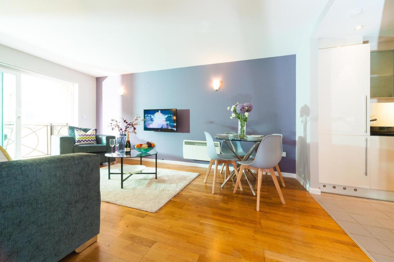 Premium Apartments By Excel Лондон Экстерьер фото